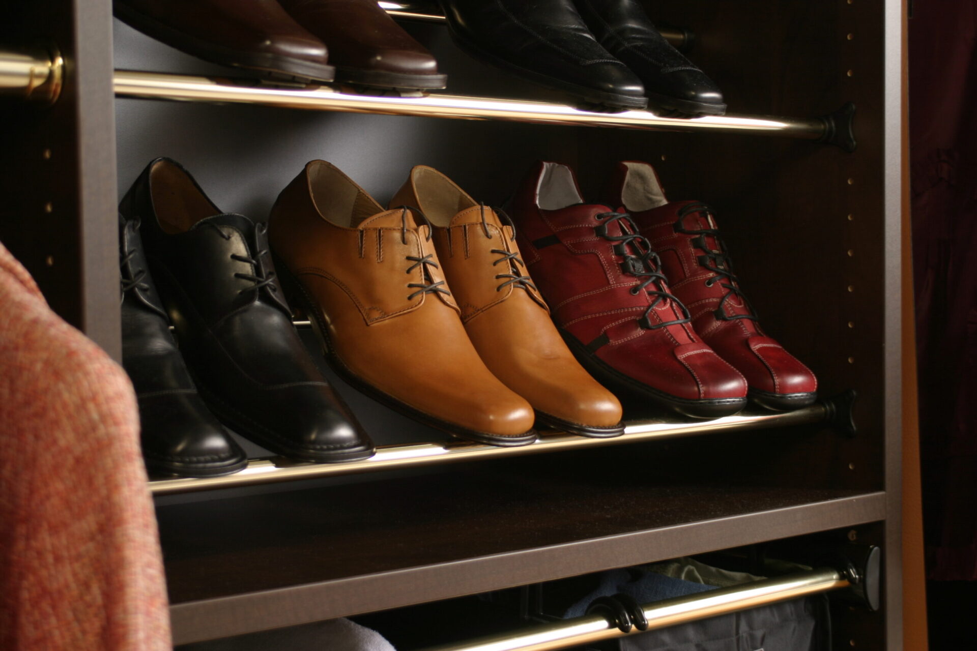 Shoe Rail