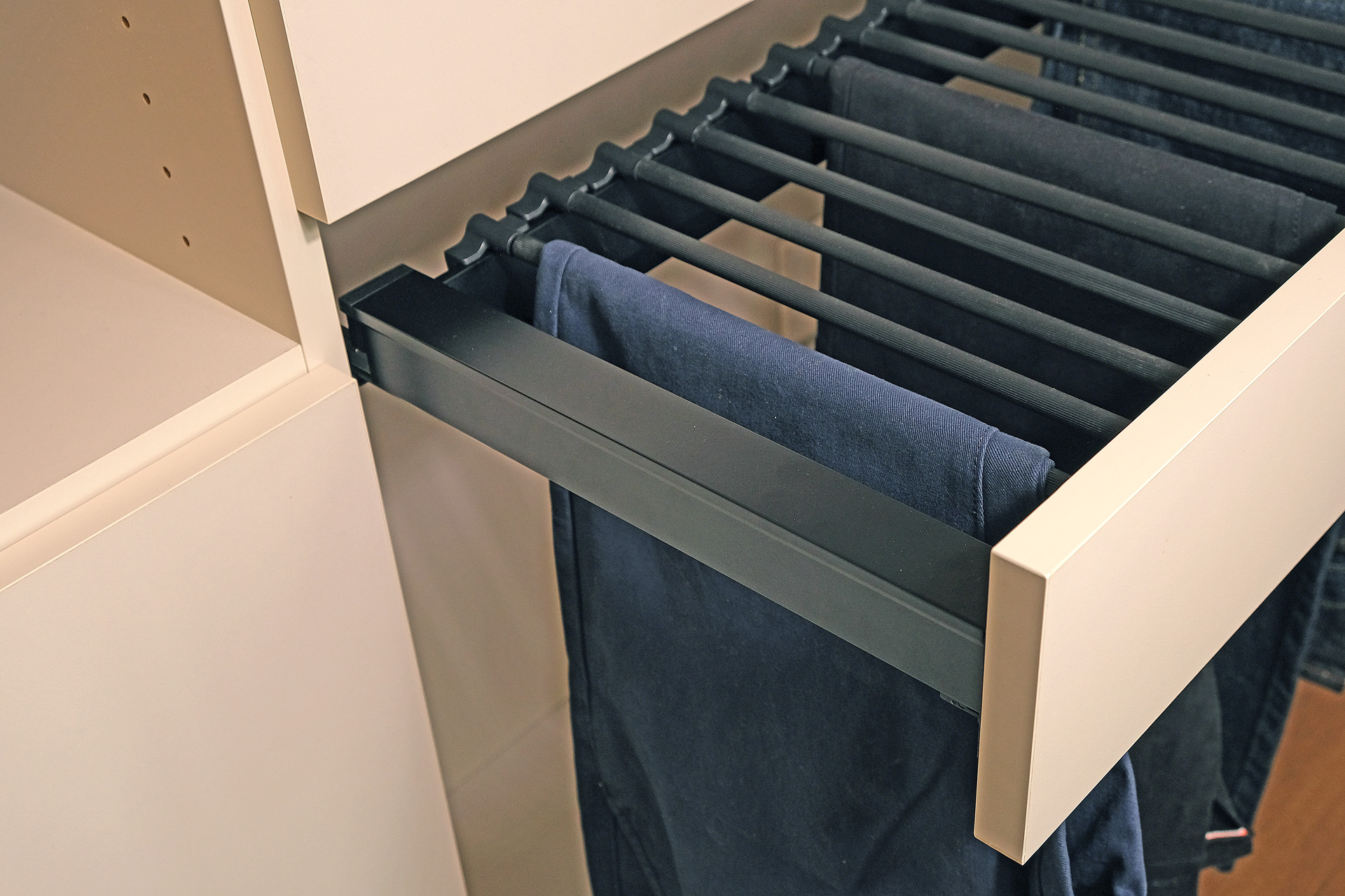 Pant and Skirt Organizer