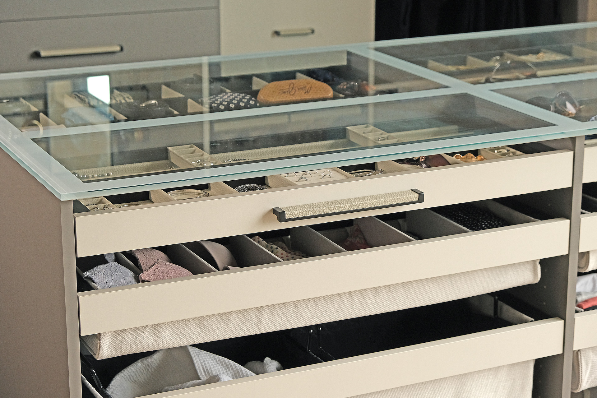 Curate drawer system lifestyle image